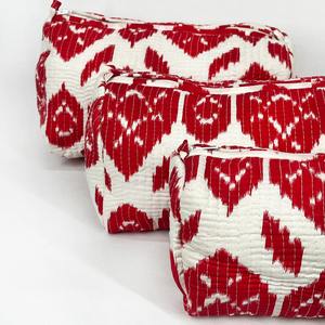 Juego de Bolsas de Algodón Acolchadas Vintage Hechas a Mano con Cierre de Cremallera, Estampado Ikat Rojo, Resistentes al Agua, Ecológicas, Duraderas, para Viaje y Maquillaje - Product Image 2