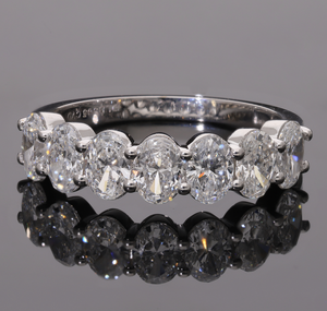 Anillo DE BODA certificado IGI chapado en rodio CVD HPHT cultivado en laboratorio de 3 CT en forma de óvulo con 6 diamantes aniversario - Product Image 2