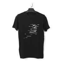 Versatile Men T All Season Wear Design à la mode Parfait pour superposer des looks décontractés ou des besoins essentiels de sortie de week-end