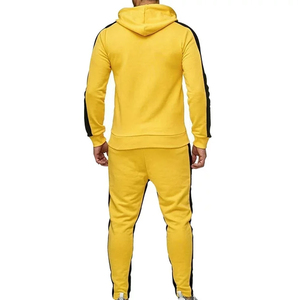 Survêtement à capuche léger personnalisé pour hommes, vêtements de sport d'hiver pour la course à pied et le jogging, conception de survêtements personnalisés - Product Image 2