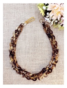 Collar de Lujo Hecho a Mano con Cuerno de Búfalo, Joyería Natural y Sostenible para Mujer, Alta Calidad - Product Image 5