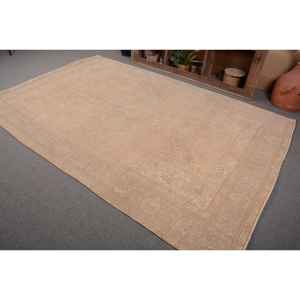 พรมตุรกีวินเทจคลาสสิกสีเบจ6.6 x 9.5ft ต่อผ้าวูลวัสดุวิสคอสสำหรับห้องนั่งเล่นหรือห้องนอน - Product Image 3