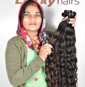 Vente en gros de cuticules alignées de couleur naturelle boucles de vagues lâches cheveux Remy d'Inde tissage à double trame vendeurs de cheveux humains bruts indiens - Product Image 4