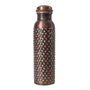 Bouteilles en cuivre de couleur noir et blanc de conception antique ensemble le plus vendu de deux bouteilles d'eau en cuivre de la plus grande qualité pour verres - Product Image 5