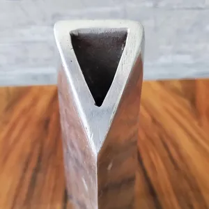 Gran oferta, jarrón decorativo de mesa de aluminio personalizable con acabado mate para uso moderno en el hogar y la Oficina, proveedor indio de exportación a granel - Product Image 4