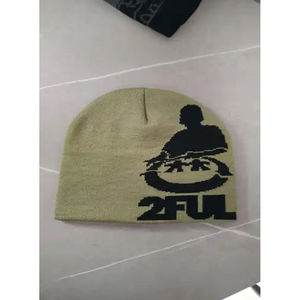 Gorros de Invierno con Logotipo Bordado Personalizado, Diseño de Primera Calidad, Hechos en Pakistán, 100% Acrílico, Unisex, Estilo Urbano - Product Image 4