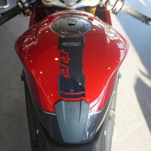 Adesivi 3D per serbatoio compatibili con Triumph Speed Triple 1200 RR - Product Image 1
