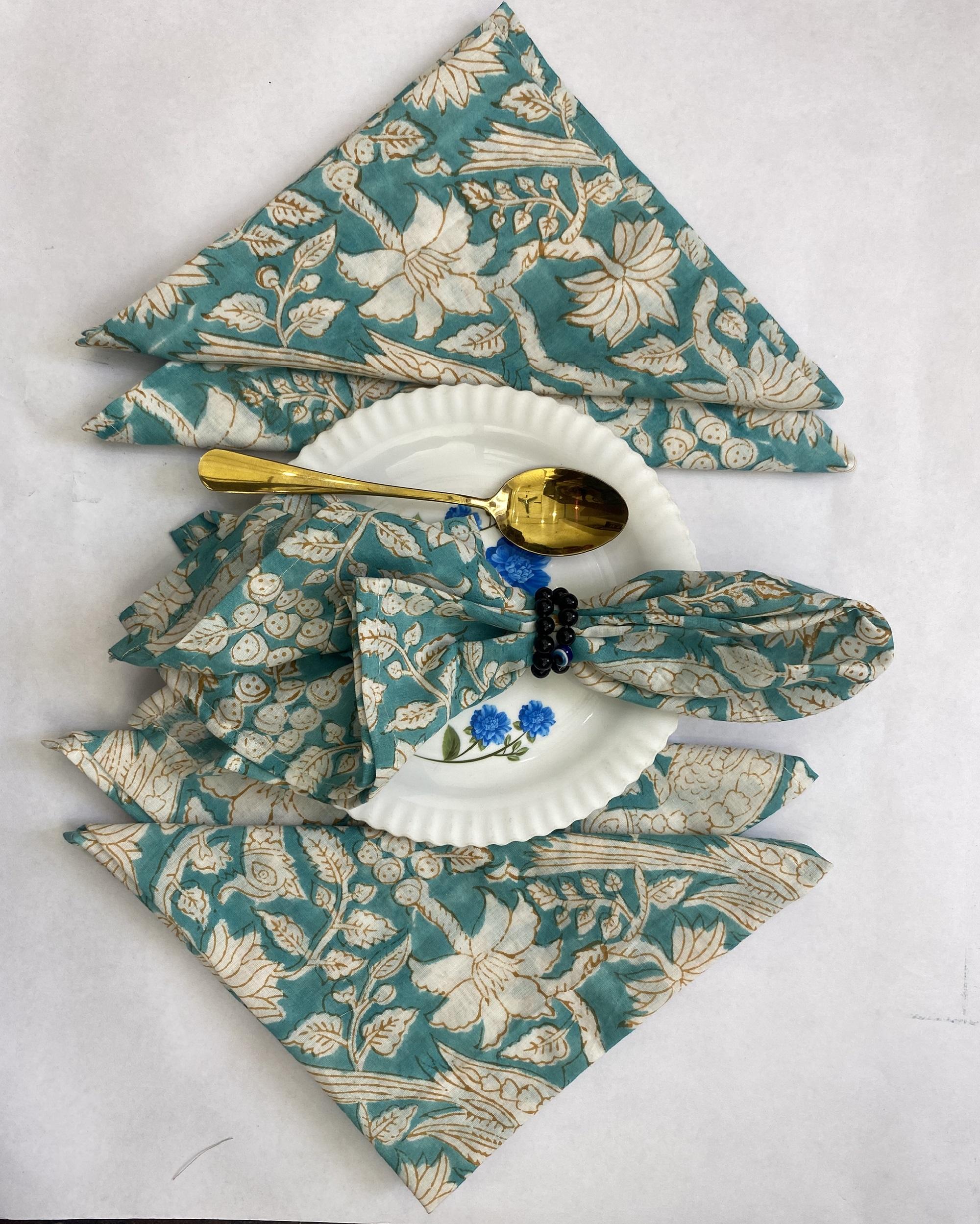 เช่นเดียวกับภาพ