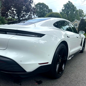 Taycan 4S 2020, Tracción en las Cuatro Ruedas con Cuádruple Motor, Rendimiento, Sin Modificar, Cuero Claro, Automático, Sedán, Paquete Premium, Eléctrico, R21 - Product Image 6