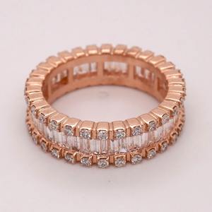 Anillo de Diamantes Étnico de Oro Rosa de 14K con Corte Baguette Cultivado en Laboratorio, Certificado por IGI, para Mujer, Ideal para Bodas y Fiestas - Product Image 4