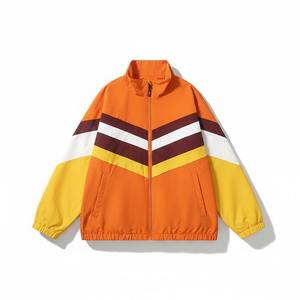 Veste matelassée imperméable à capuche à blocs de couleur à séchage rapide en gros, tendance, col montant, style streetwear - Product Image 1