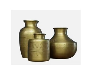 Florero de oro de aluminio fundido decorativo para el hogar en dos tamaños Florero de piso en color oro áspero Macetas y jardineras de boda - Product Image 3