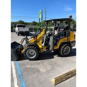 Mini-chargeuse compacte d'occasion WL250 avec moteur Kubota, capacité de charge de 2, 3 ou 4 tonnes, avec godet – Remise massive 2026 - Product Image 1
