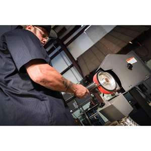 Amoladora de Banda con Rueda Cuadrada de 1 HP, 115/230V, 3 Fases, Fuente de Alimentación Eléctrica, con Velocidad Variable - Product Image 1