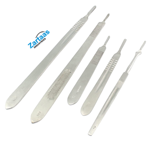 Juego de 5 cuchillos de bisturí surtidos de alta calidad, mangos de instrumentos veterinarios, fabricante de instrumentos quirúrgicos - Product Image 1