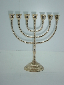 Menorah de haute qualité au design indien classique, 7 branches, pour la décoration, vente flash, porte-bougie Menorah - Product Image 6