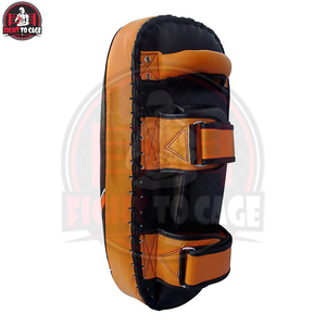 Bouclier de frappe en cuir PVC haute performance pour l'entraînement au karaté, au taekwondo et au MMA - Durable et résistant aux impacts - Product Image 2