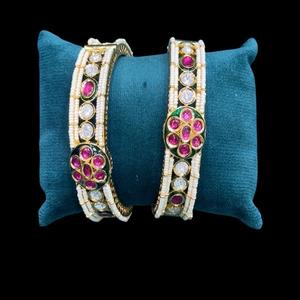 Diseñador de moda de calidad superior chapado en oro que se puede abrir Kundan dos juegos de brazaletes para mujeres ropa de boda para niñas - Product Image 1