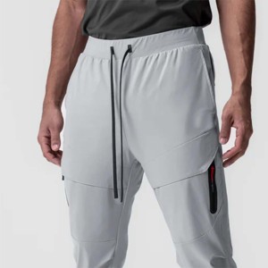 Pantalones deportivos de carga utilitarios para hombre, ideales para senderismo, camping y aventuras al aire libre con costuras reforzadas y bolsillos seguros - Product Image 5