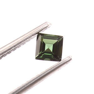 Piedra preciosa suelta cuadrada de turmalina verde de calidad AAA de 0,20 Ct para la fabricación de joyas - Product Image 3