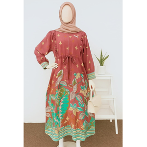 Abaya musulmane pour femmes en rayonne de qualité supérieure, robe traditionnelle indonésienne par Chrysanta - Product Image 6