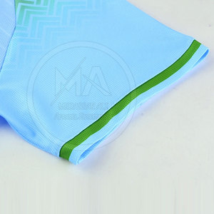 Uniforme de Fútbol Profesional para Equipo - Último Diseño 100% Poliéster, Secado Rápido, Transpirable, Colores Personalizados, Alta Calidad - Product Image 4