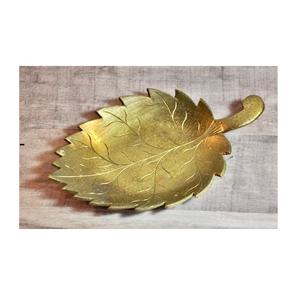 Plat décoratif en aluminium écologique en forme de feuille avec finition dorée de haute qualité, design moderne, excellente qualité, bol à servir les noix - Product Image 2