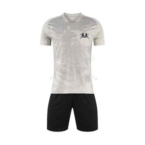 Kit de equipo de fútbol con colores personalizados y material de secado rápido conjunto completo uniforme de fútbol hecho en Pakistán - Product Image 1