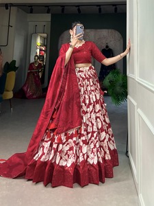 Belle soie de Tussar avec imprimé floral avec impression en feuille Lehenga Choli Fabricant de l'Inde au taux le plus bas - Product Image 3