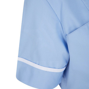 Venta al por mayor personalizado mujeres Hospital uniforme enfermería Scrubs Tops cuello vuelto con tubería blanca cuidado de la salud enfermera túnica superior - Product Image 4