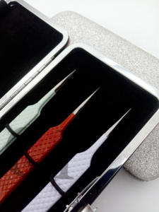 อุปกรณ์เสริมความงามด้ามจับเพชรทำจากสเตนเลสสตีลเคลือบผงสีต่างกันแบบมืออาชีพ - Product Image 3