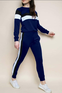 Conjunto Deportivo de Otoño-Invierno para Mujer, Estilo Moderno, Top Corto y Pantalones Jogger - Product Image 4