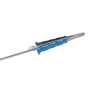 Ciseaux - 30 lames en acier inoxydable fortement courbées, tige de 5 mm, longueur de travail de 7'' (17,8 cm), poignée à pression de 12'' (30,5 cm), VATS - Product Image 4