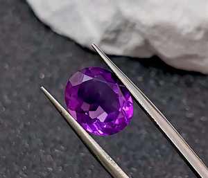 Améthyste de qualité époustouflante, forme ovale, facettée - Pierres d'améthyste à nuances profondes - Pierre naturelle taillée en vrac pour la fabrication de bijoux - Product Image 2