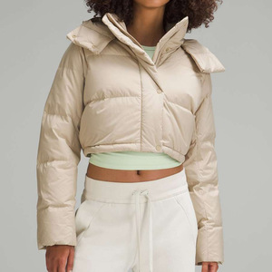 Design personnalisé femmes Crop Puffer veste kaki pleine fermeture éclair à capuche bulle veste respirante hiver doudoune pour les femmes - Product Image 1