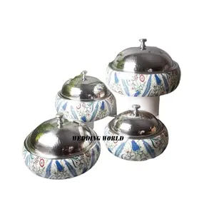 Dört Set Metal Hotpot güzel kalite el yapımı tasarımcı güveç yuvarlak şekil masa toptan Metal gıda ısıtıcısı