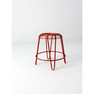 Nouveau tabouret en métal design avec fini enduit de poudre pour les événements en plein air - Product Image 6