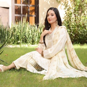 Colección Karandi, vestido de fiesta largo paquistaní Salwar de 3 piezas para mujer para festivales, bodas con ZEENAT Sari Dr Haris Vol - Product Image 4