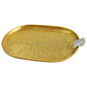 Plateau de service plaqué argent avec plusieurs poignées métalliques, plateau décoratif de conception de finition brillante - Product Image 5