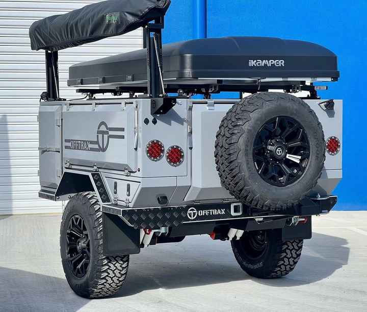 2025 Hot Sale 4 Person Mini Motorhome RV caravan 4wd Luxury Pop Top caravan Offroad Camper