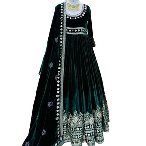 ชุดเดรสยาวแบบ Anarkali / Salwar Kameez ผ้ากำมะหยี่เนื้อหนักปักลายและประดับเลื่อม ดีไซน์แบบคริติ ซานอน ราคาขายส่ง - Product Image 1