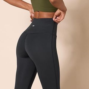 Conjunto de traje de Yoga para mujer OEM 2025, ropa deportiva transpirable de secado rápido para marcas de ropa de boutique de gimnasio - Product Image 4