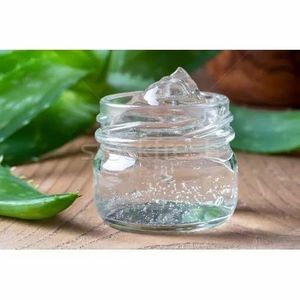 Gel d'aloe vera biologique avec acide hyaluronique, ingrédients à base de plantes et blanchissants, hydratant pour le visage, les mains et le corps, offre OEM - Product Image 4