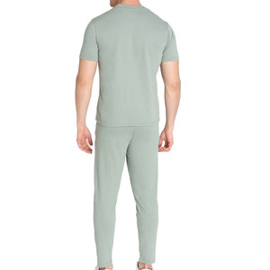 Ensemble t-shirt et pantalon pour homme avec logo personnalisé et imprimé de couleur unie et tendance Ensemble t-shirt et pantalon respirants pour homme - Product Image 3