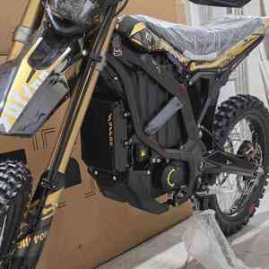 Envío rápido Surron Ultra Bee HP Carbon MOTOCICLETA ELÉCTRICA DE CROSS En stock Negra 21kw Turbo 74v/60ah - Product Image 2