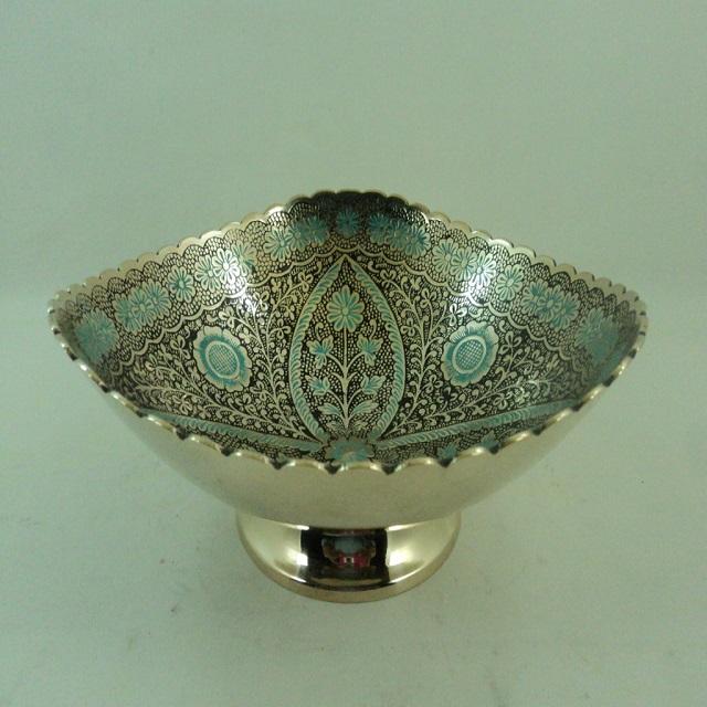 เหลืองอ่อน