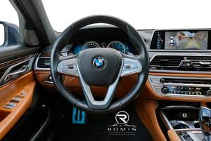 BMW Serie 750Li Berlina Usata, Veicolo di Lusso per Mobilità Aziendale - Product Image 2