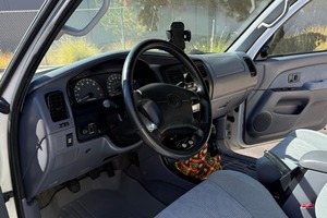 โตโยต้า 4Runner SR5 4x4 ปี 2000 มือสอง สภาพดี - Product Image 2