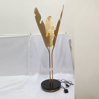 Lampe sur pied de décoration au design moderne, design en feuille de palmier, lampe sur pied en métal pour hôtel, salle de lecture, chambre à coucher