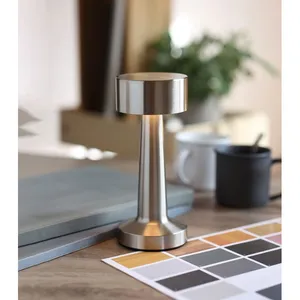 Lampada da tavolo ricaricabile HIERLUZ, pratico gadget da ufficio - Product Image 4